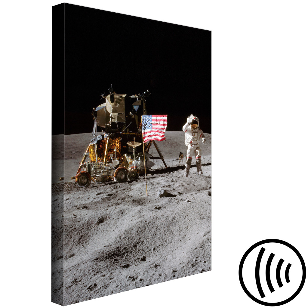 Schilderij  Landschappen: Moon Landing - Photo Of An Astronaut, A Ship And A Flag In Space