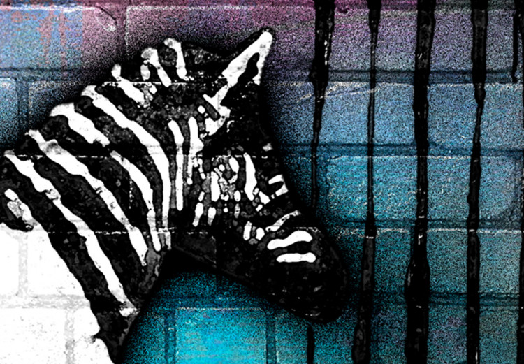 Bild auf Leinwand Zebra Wash - Graphic Street Art auf abstrakten, bunten Ziegelstein 118540 additionalImage 4