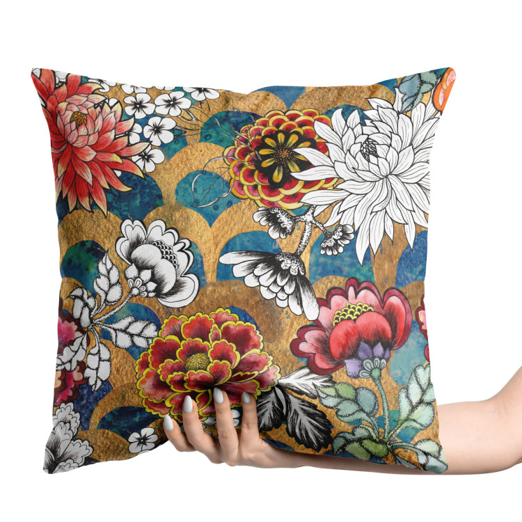 Sammets kudda Oriental garden - graphic style dahlia flowers on abstract background 147131 additionalImage 3