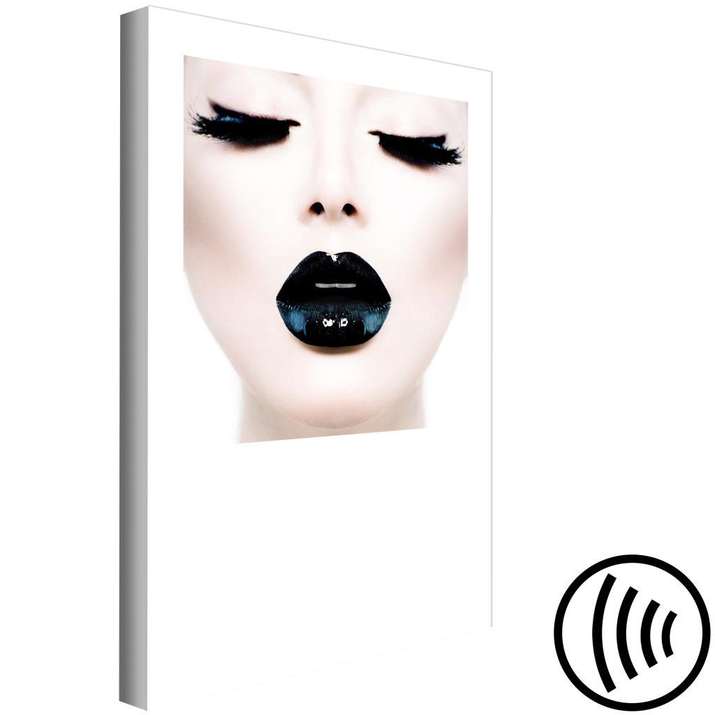 Obraz Pocałunek - Grafika Z Kobietą O Czarnych Ustach I Zamkniętych Oczach
