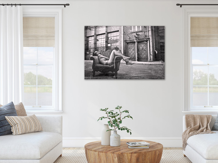 Canvas Print Woman in armchair - glamour style black and white photography 134172 additionalImage 3