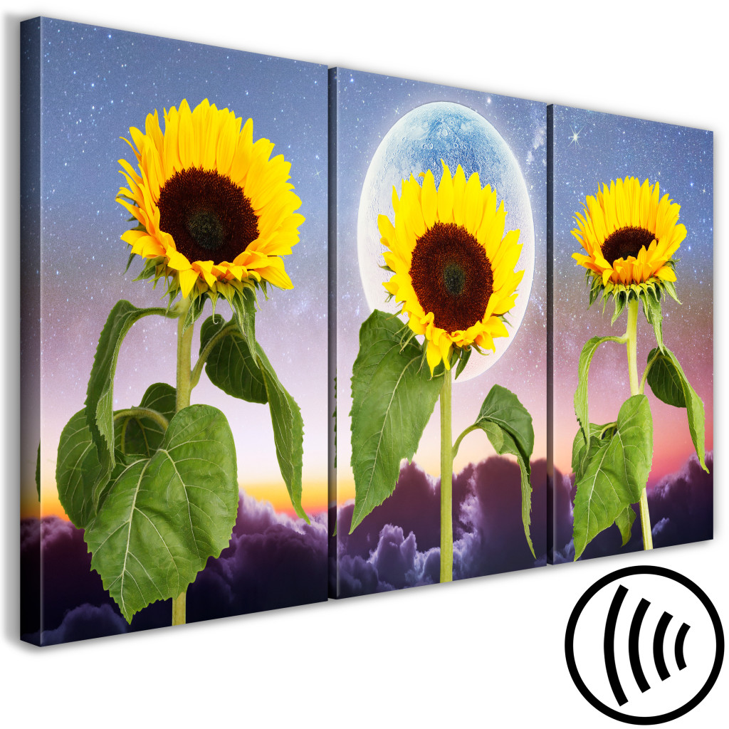 Schilderij  Zonnebloemen: Zonnebloemen Met Wolken - Drieluik Met Bloemen, Maan En Lucht