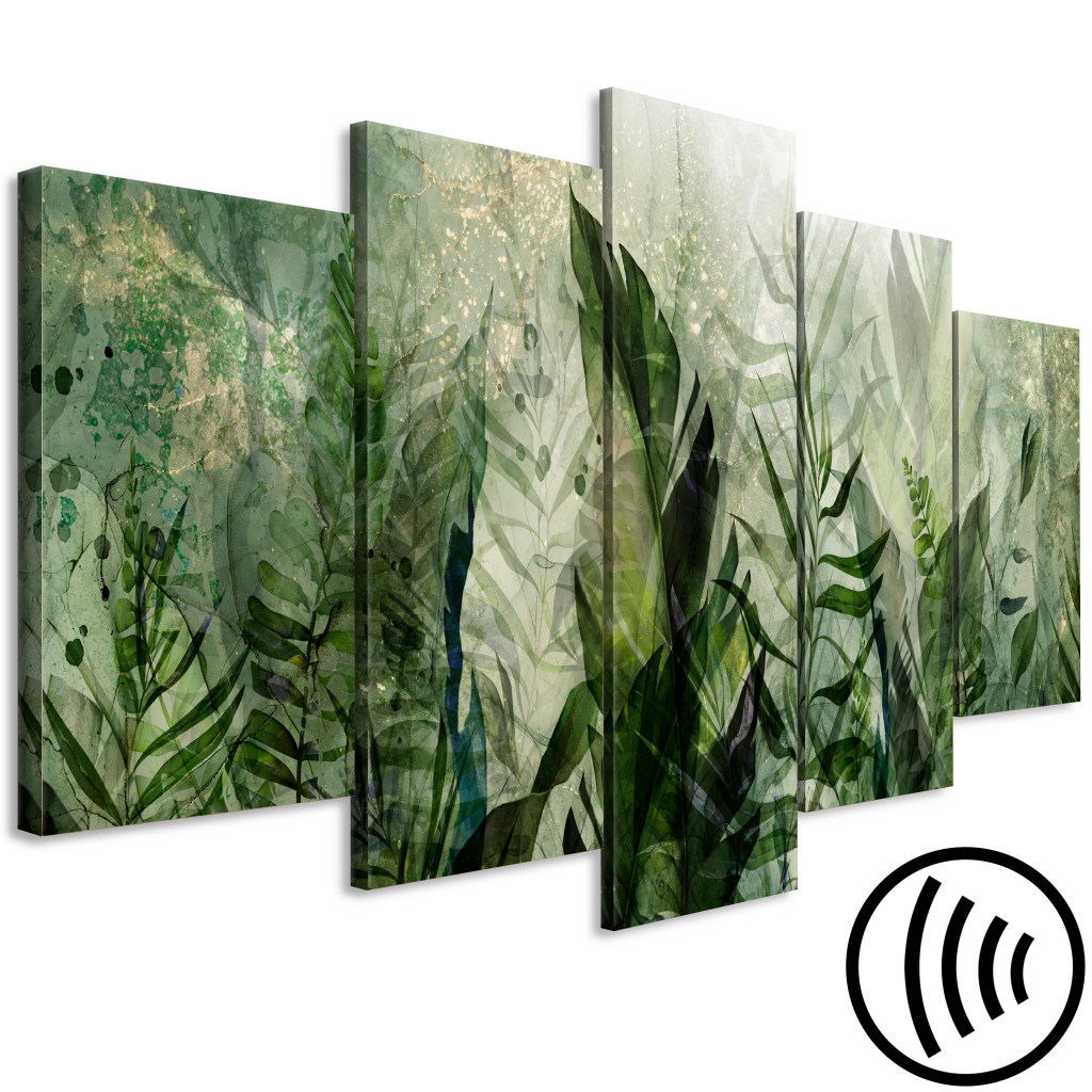 Schilderij  Bos: Tropical Leaves - Plants In Dew Against A Background Of Greenery In The Mist