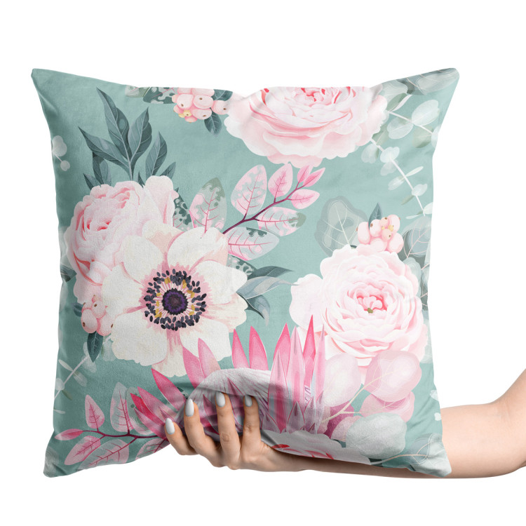 Sammets kudda A floral dream - a pink and green motif inspired by nature 147263 additionalImage 2