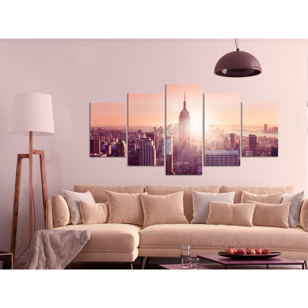 Schilderij  New York: Sun Over Manhattan (5 Parts) Wide Orange
