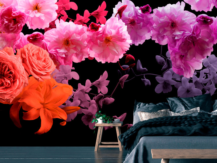 Fototapeta Koktajl z natury - kolorowe kwiaty na jednolitym tle w czarnym kolorze 118374
