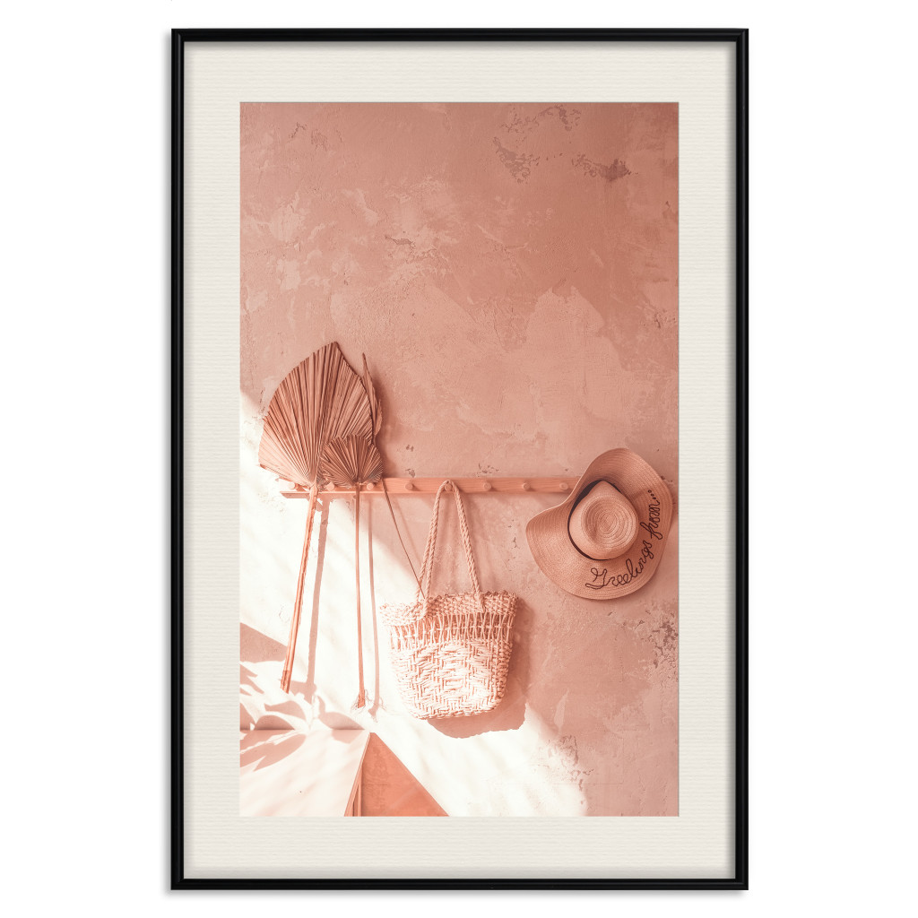 Poster Decorativo Fan And Hat - Beach Items Hanging On The Wall
