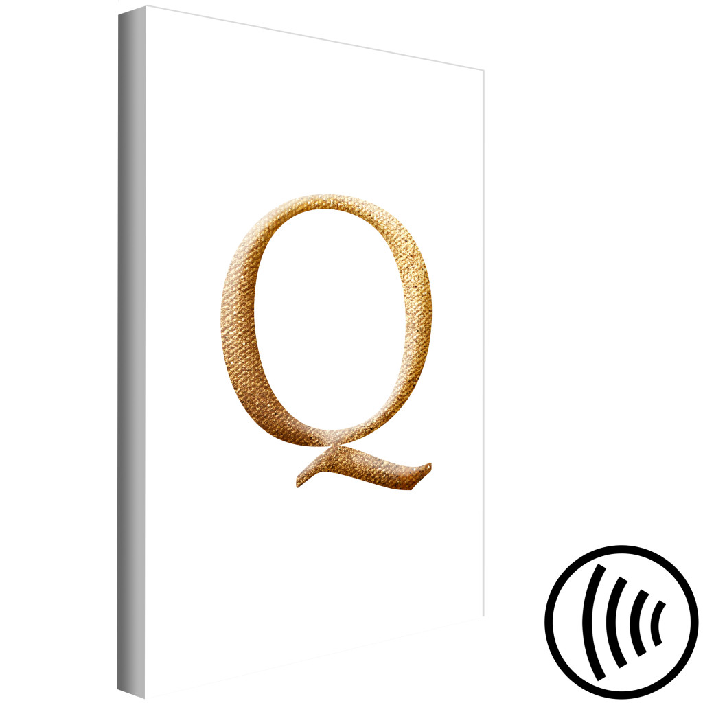 Konst Q - Minimalistisk Bokstav I Guld Med Imiterad Textur På Vit Bakgrund