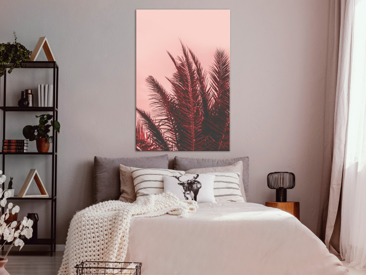 Obraz Czerwona palma - liście palmy w świetle zachodzącego słońca 128825 additionalImage 3