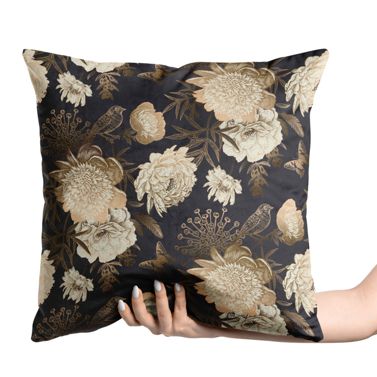 Kissen Velours Bouquet of the night - an elegant floral composition in shades of gold 147135 additionalImage 2