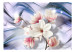 Fototapeta Magnolie na gałęzi - białe kwiaty na tle niebieskich falowanych deseni 62465 additionalThumb 1