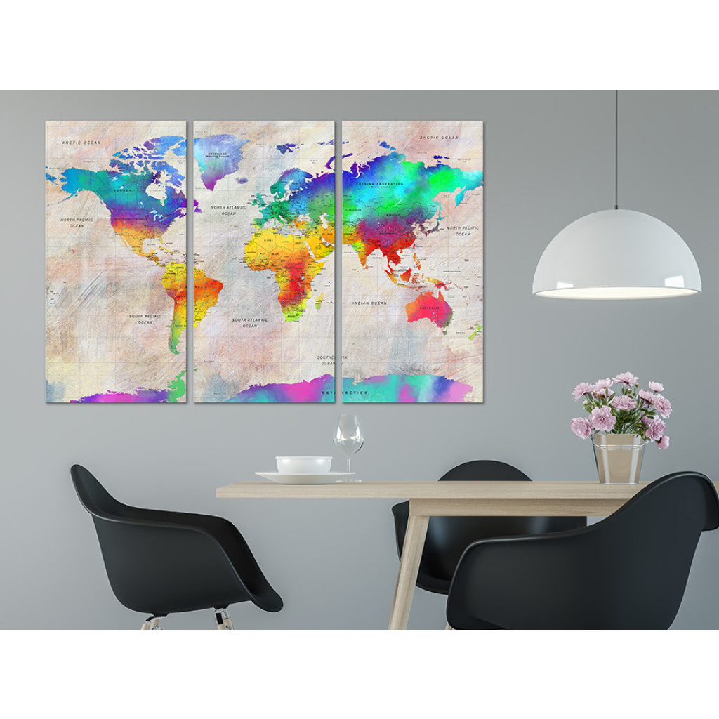 Schilderij  Kaarten Van De Wereld: Continenten In Een Kleurenpalet (3-delig) - Wereldkaart Met Regenboogkleuren