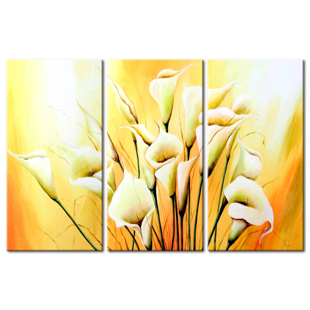 Målning Klassisk Skönhet (3-del) - Bukett Med Ljusa Kalla Blommor På Gulaktig Bakgrund