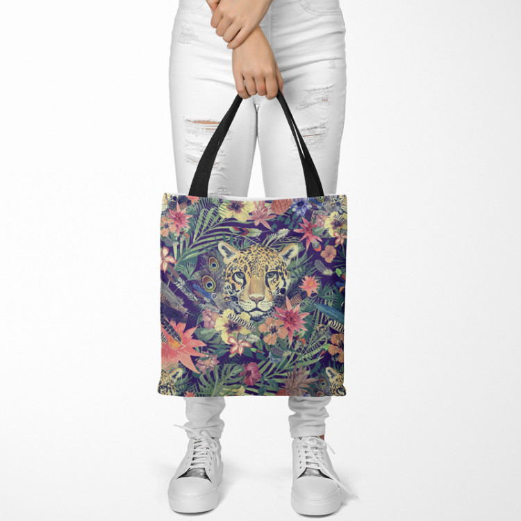 Shoppingväska Cheetah in the leaves - wild animal, floral print in watercolour style 147619 additionalImage 2