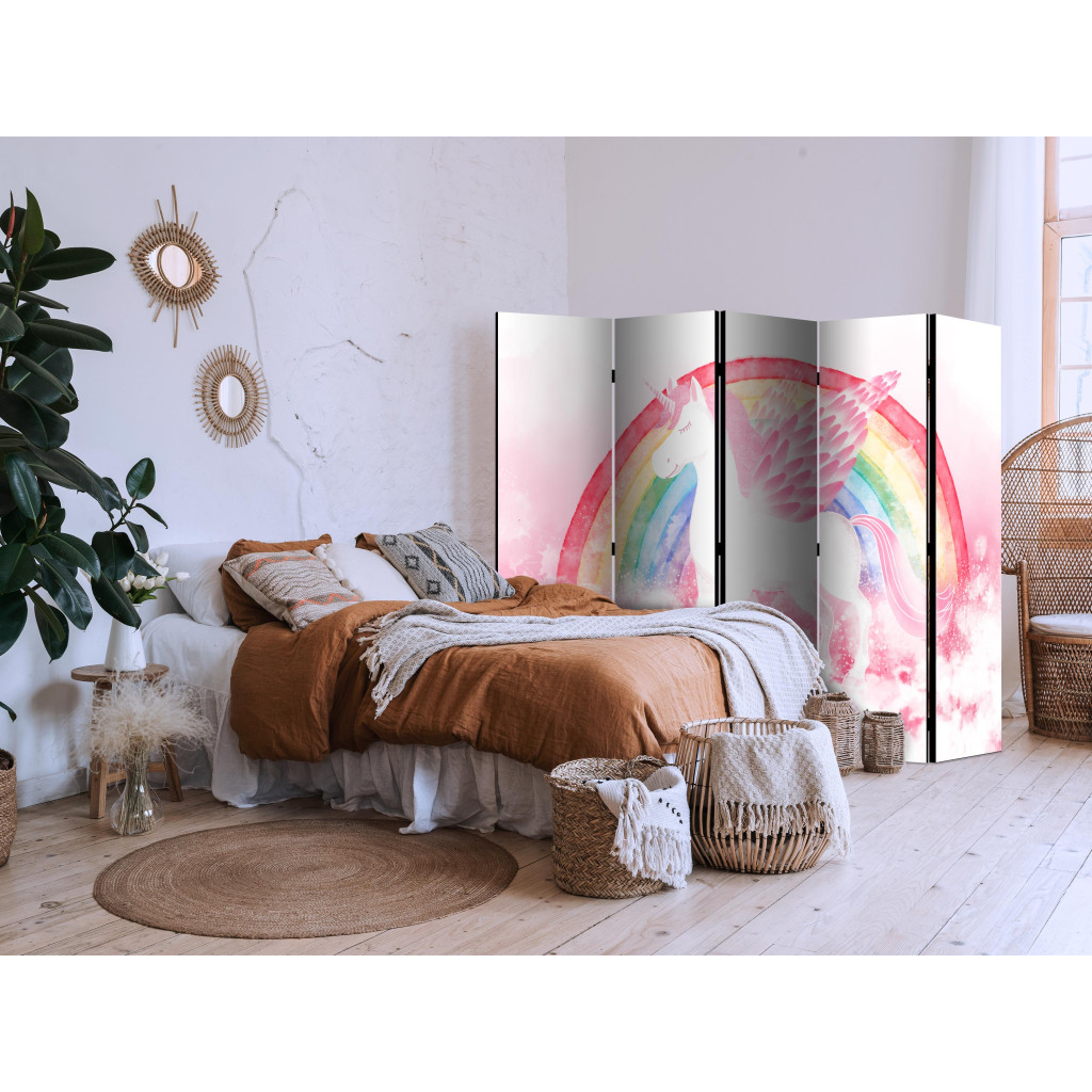 Decoratieve Kamerverdelers  Pink Power - A Unicorn With Wings And A Rainbow On A Background Of Clouds II [Room Dividers]