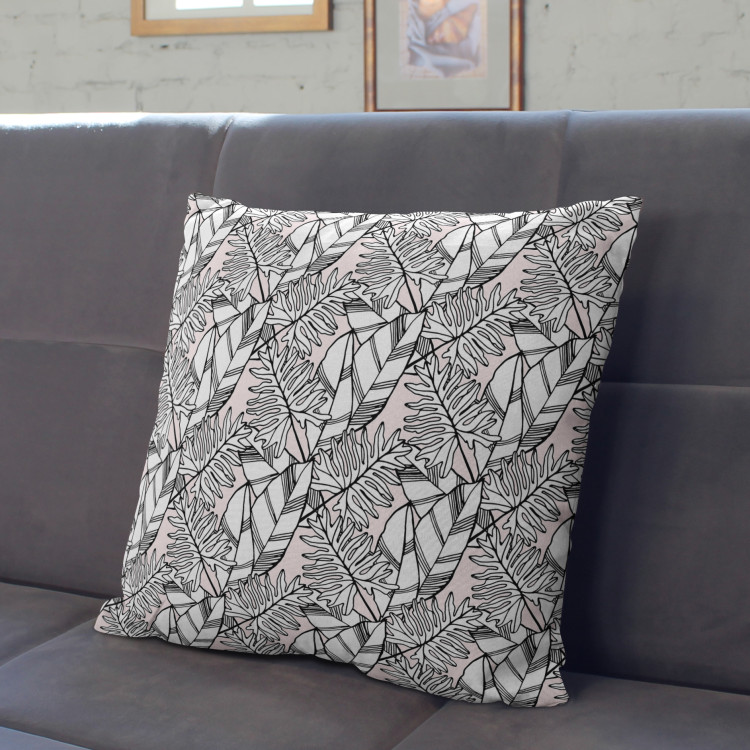 Mikrofiberkudda Leafy mauresque - black and white floral pattern in linear style cushions 146869 additionalImage 3